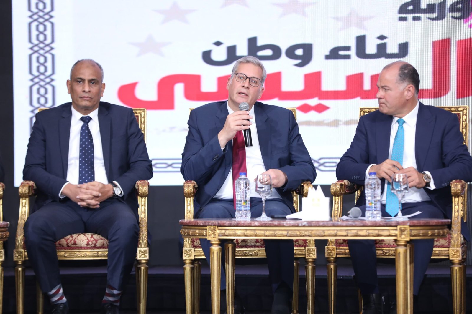 وزير البترول يشارك جلسة بعنوان "طاقة المستقبل"
