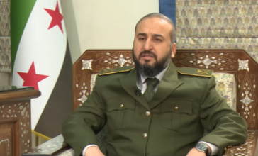 صورة لوزير الدفاع السوري تتداول بوجوده عند الحدود اللبنانية