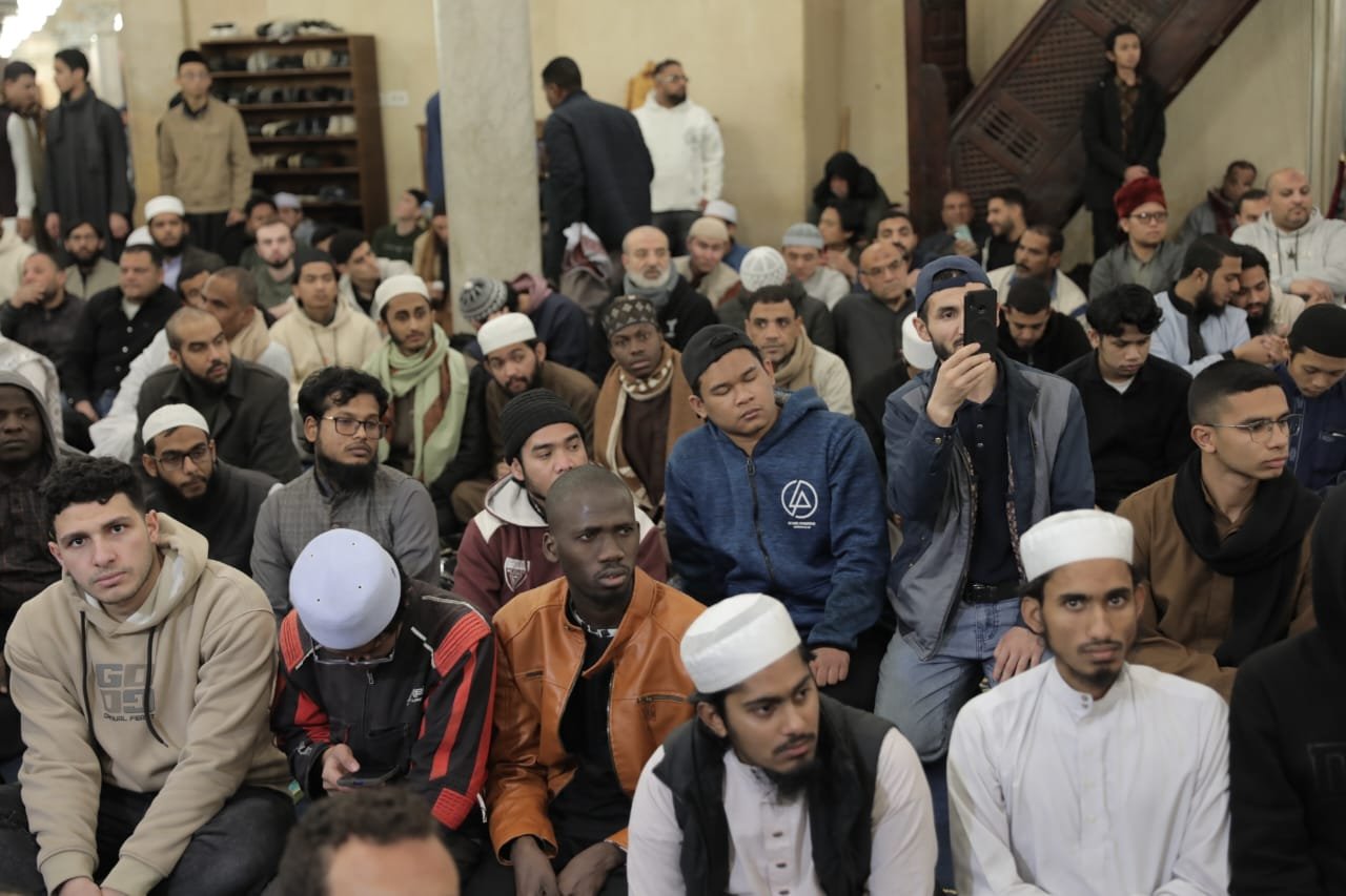 "سلامة داود"يبين سبب حذف حرف النفي في قول الله: «وعلى الذين يطيقونه»
