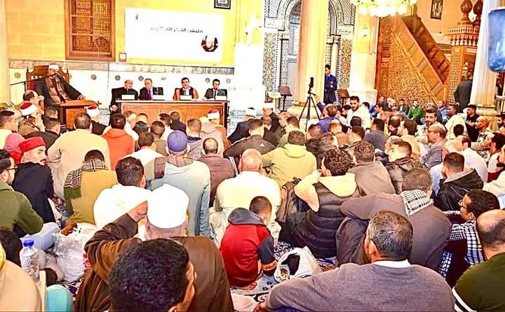 ملتقي الفكر بمسجد الإمام الحسين يتحدث عن خصائص اللغة العربية