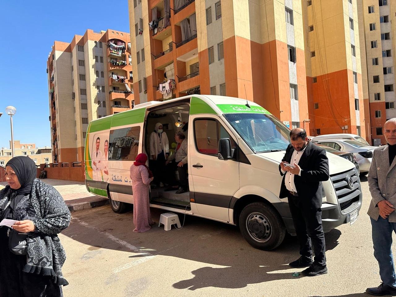 إطلاق قافلة متخصصة لخدمات طب الأسنان في الأسمرات