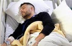حرص المطرب محمد حماقى على طمأنة جمهوره