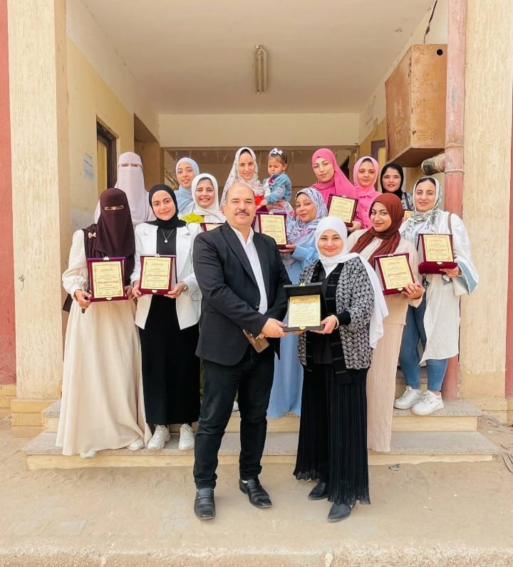 الأخصائي الاجتماعي خبير في حل المشكلات