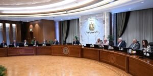 رئيس الوزراء يوجه بالتصدي لأية محاولات للتعدي على الأراضي الزراعية