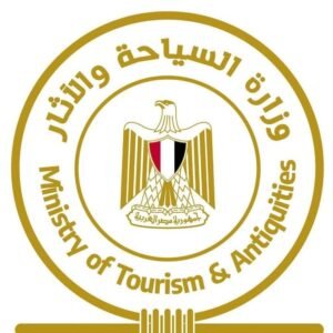 وزير السياحة يتابع أعمال غرفة عمليات انتظام الحركة السياحية في مصر