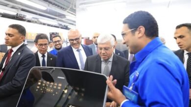 عاشور ومحافظ القليوبية يزوران مجمع البحوث والتطوير بمجموعة "العربي" 