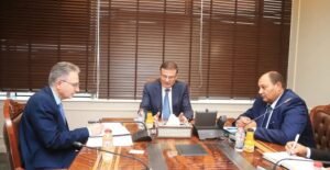 وزير الزراعة يبحث تعزيز التعاون مع البنك الدولي لدعم التنمية الزراعية
