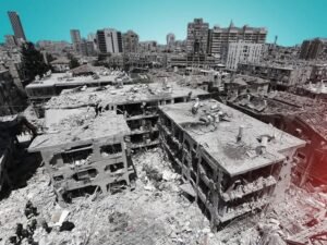 إصابة خمسة أشخاص جراء صواريخ باليستية إيرانية ضربت إسرائيل