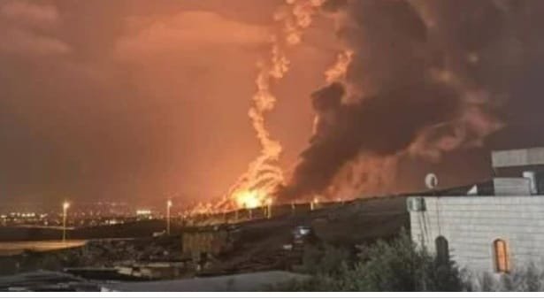 إعلام عبرى: سقوط صاروخ إيرانى على مبنى فى تل أبيب الكبرى