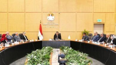 وزير الإسكان يتابع توفيق الأوضاع بالأراضي المنضمة لأحوزة بالمدن الجديدة