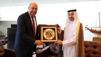 الحفني يبحث مع رئيس الطيران الكويتي التعاون في مجال صناعة النقل الجوي