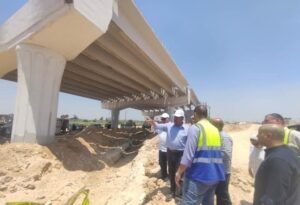 وزير الإسكان يتابع مشروع إنشاء القوس الغربي لمحور اللواء عمر سليمان