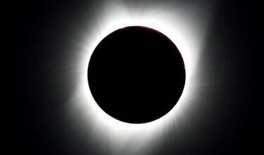 ظاهرة فلكية يشهدها العالم قريبا.. تغير إيقاع الطبيعة