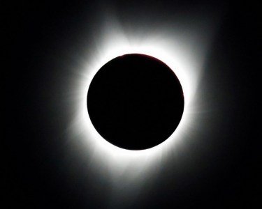 ظاهرة فلكية يشهدها العالم قريبا.. تغير إيقاع الطبيعة
