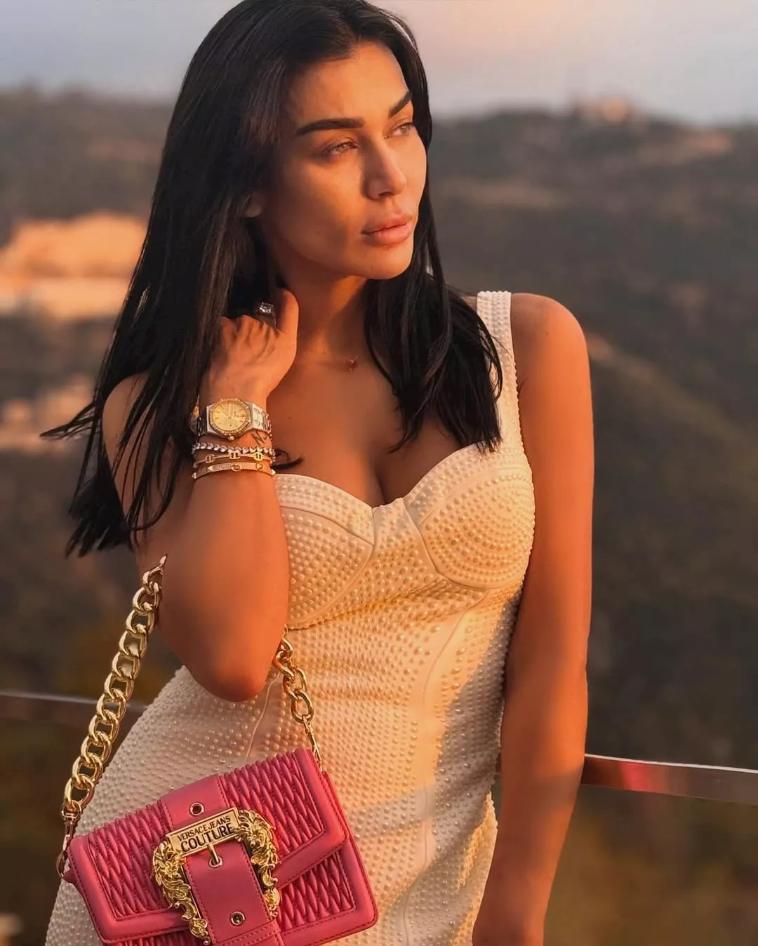 نادين الراسي 