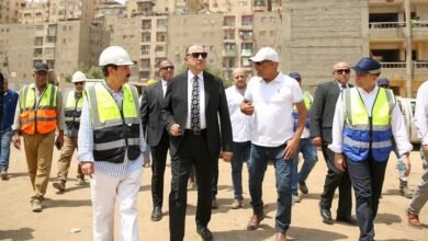 وزير قطاع الأعمال يتفقد مشروع إنشاء مجمع مدارس بمنطقة فيصل