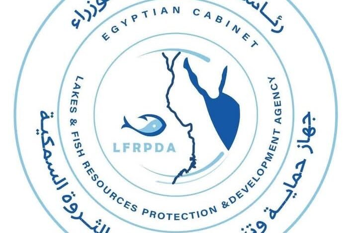 جهاز حماية: إطلاق الدفعة الرابعة من يرقات الجمبري في بحيرة قارون