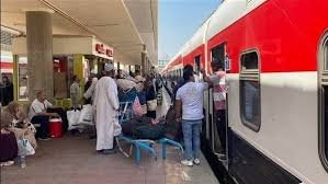 السكك الحديدية تواصل دعم المبادرة الإنسانية لإعادة المواطنين السودانيين إلى وطنهم