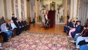 وزير الخارجية يستعرض محددات السياسة الخارجية المصرية أمام الطلاب المتفوقين