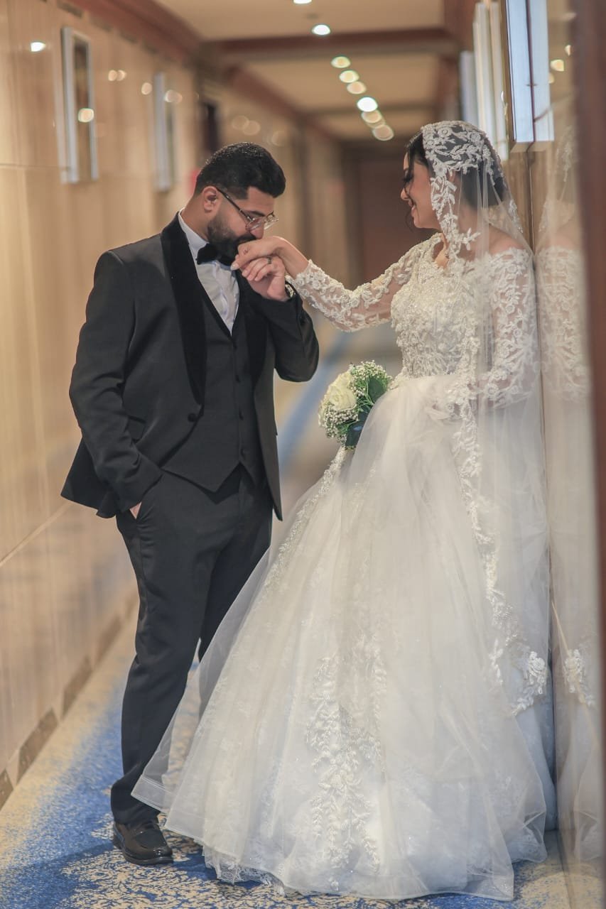 عمرو ممدوح وعروسه
