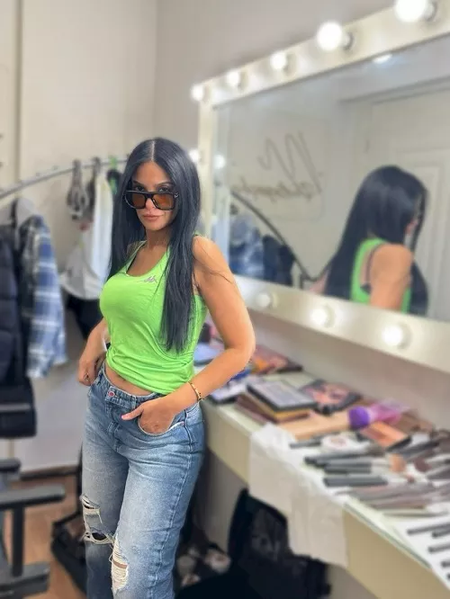 مروة الأزلي