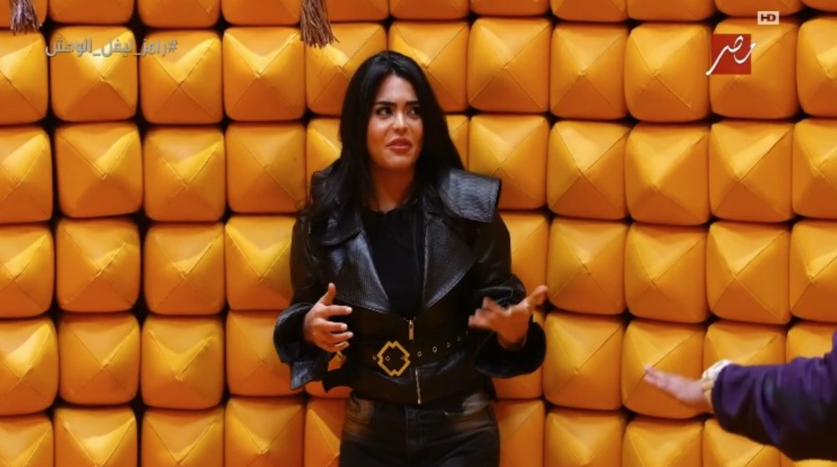 أسماء جلال في البرنامج