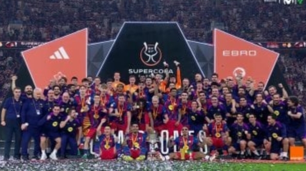 فريق برشلونة الإسباني