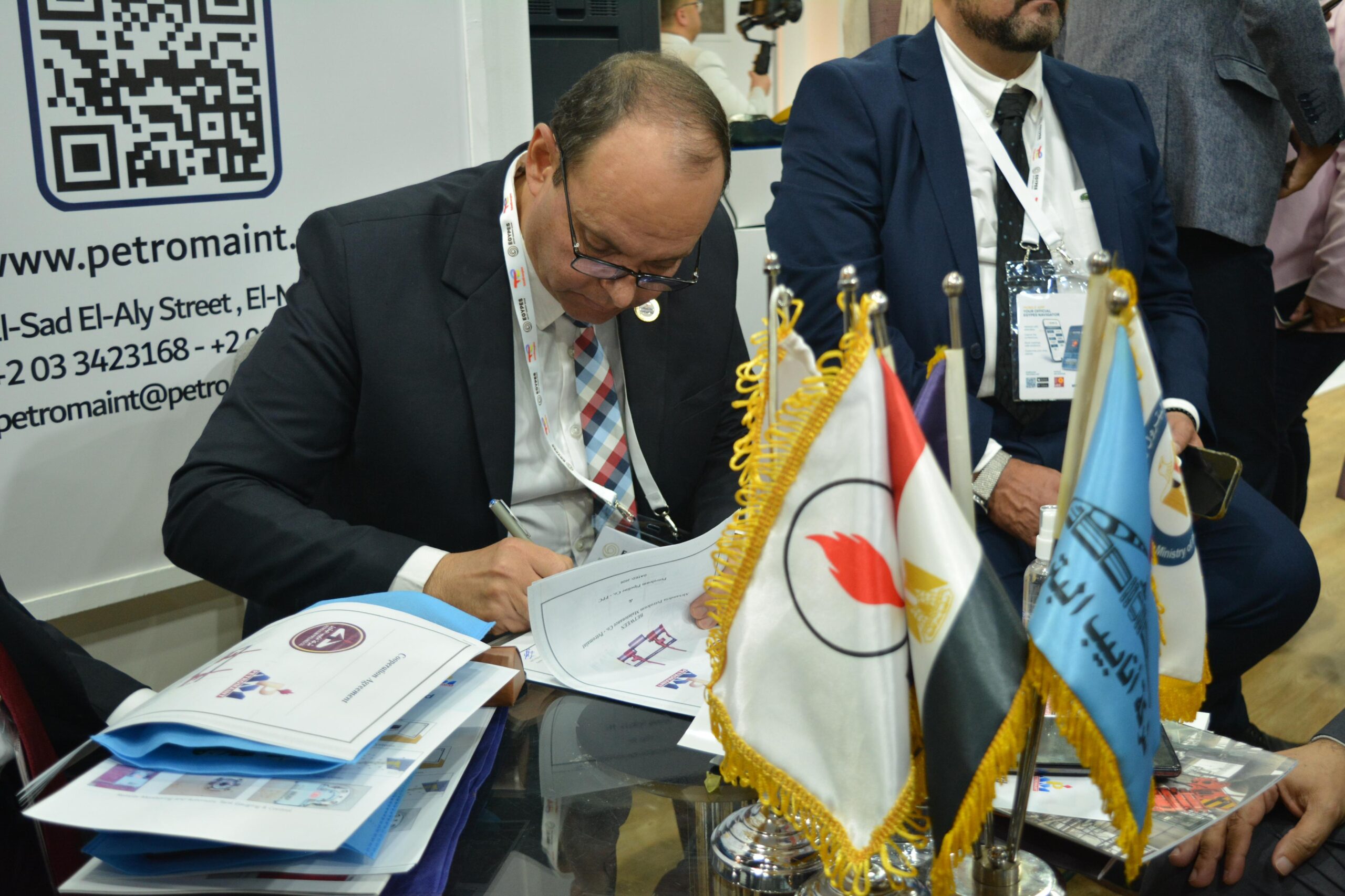 جانب من توقيع البروتوكول
