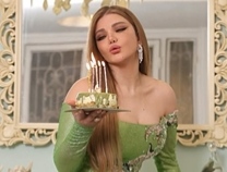 ياسمين الخطيب تحتفل بعيد ميلادها
