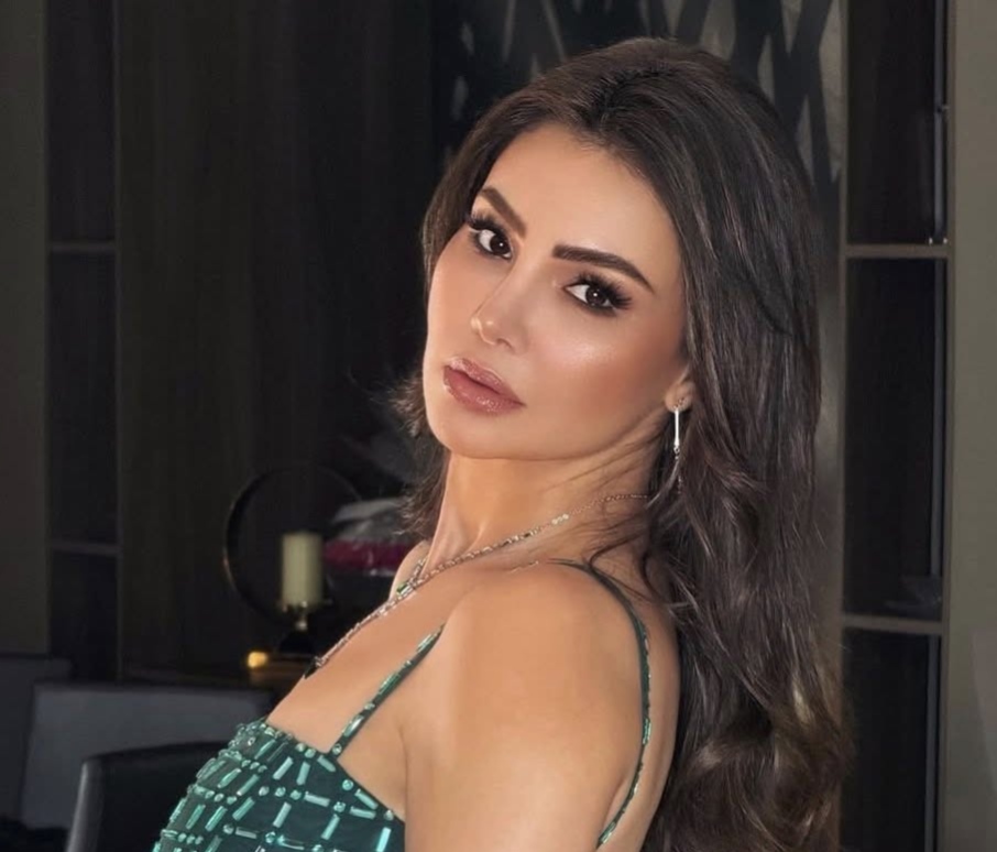 دينا فؤاد