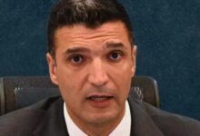 وزير الصناعة